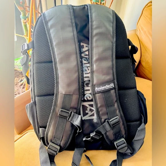 Avalanche School Backpack - Picture 3 of 3